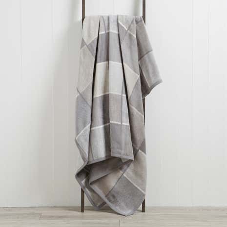 Thermosoft Checked Blanket