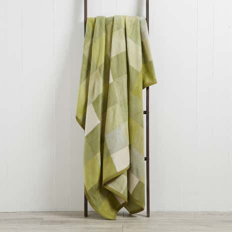 Thermosoft Duck-Egg Squares Blanket