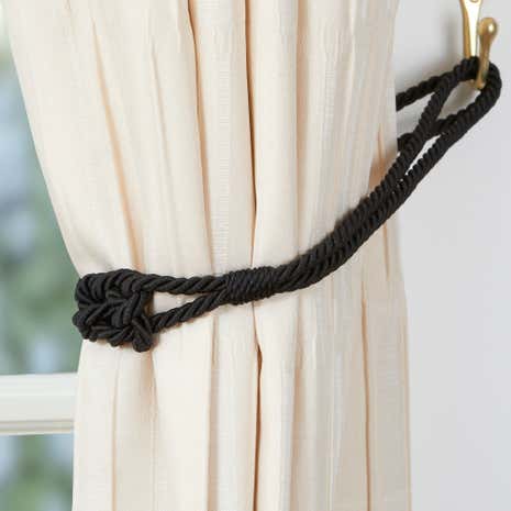 Knot Tieback