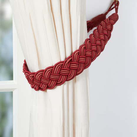Plaited Tieback