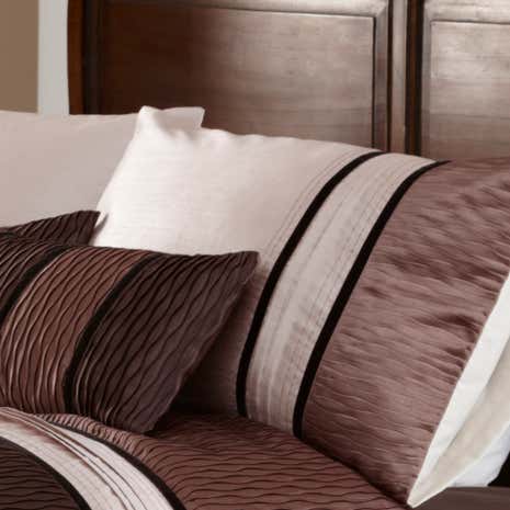 Manhattan Mocha Housewife Pillowcase