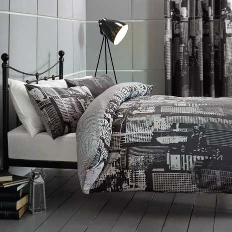 City Scene Black Duvet Cover and Pillowcase Set
