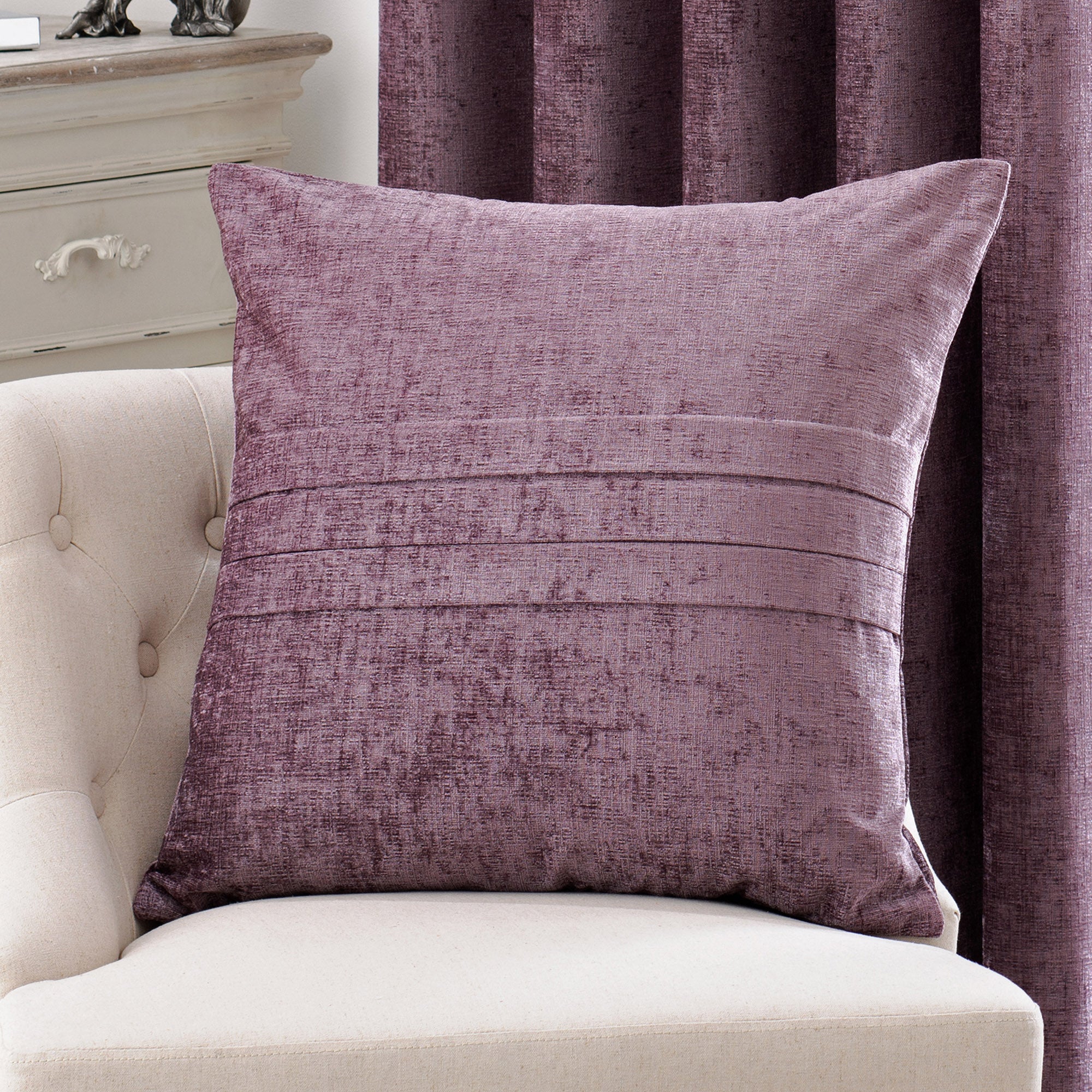 mauve cushions