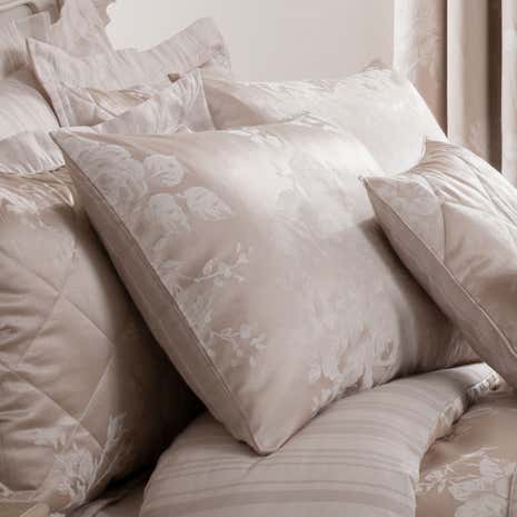 Laura Natural Jacquard Housewife Pillowcase
