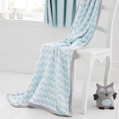 Little Owls Nursery Knitted Blanket