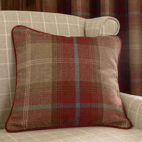 Highland Wine Check Cushion