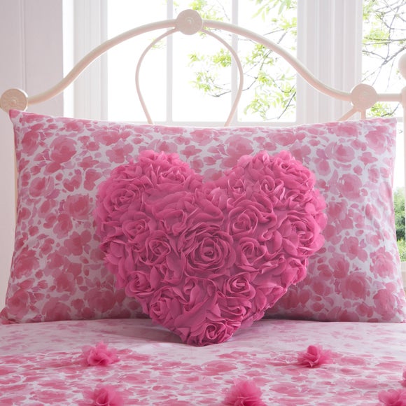 Flutter Heart Cushion