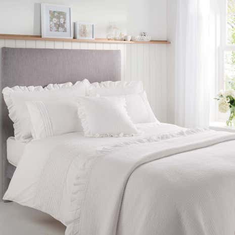 Grace White Duvet Cover and Pillowcase Set