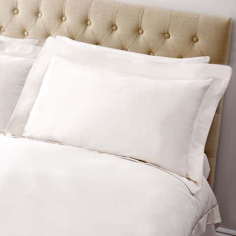5A Fifth Avenue Pima 400 Thread Count Plain White Piped Oxford Pillowcase