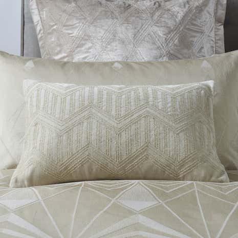 5A Fifth Avenue Rockefeller Cushion