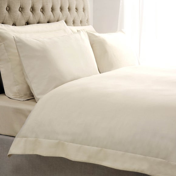 Hotel Plain Cream 300 Thread Count Bed Linen Collection