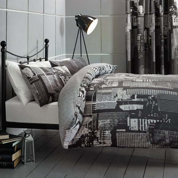 City Scene Black Bed Linen Collection