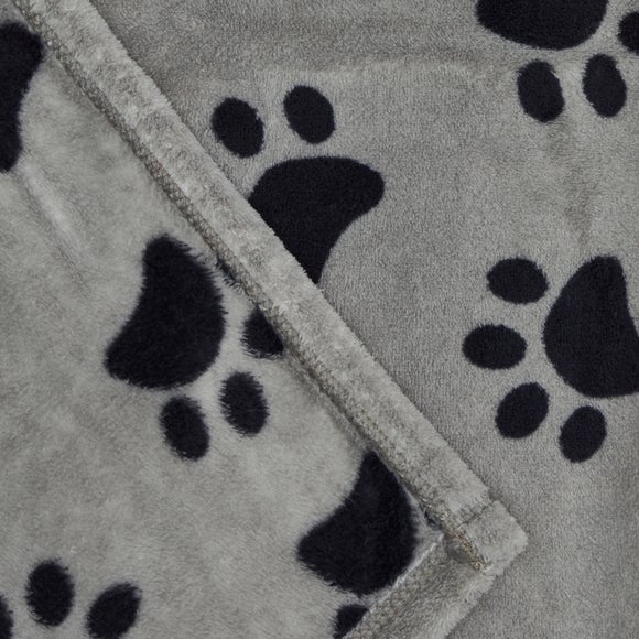 paw print throws