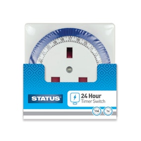 Status 24 Hour Compact Mechanical Plug Timer