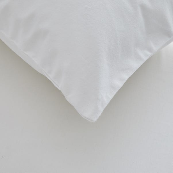 Staydrynights Soft Pillow Protector White