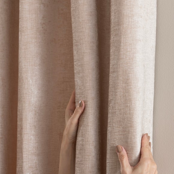 Carousel navigation image position 6 of 9