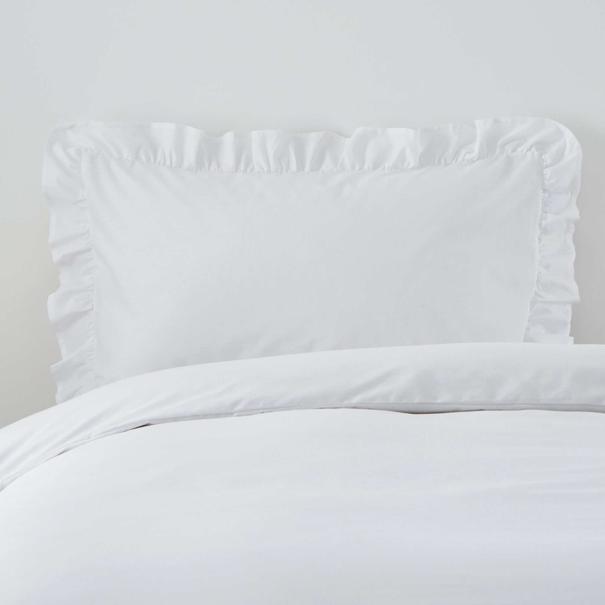 Non Iron Plain Dye White Frilled Pillowcase White