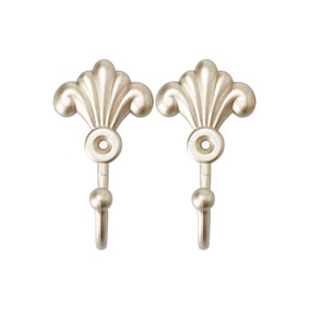 Champagne Pack of 2 Toulouse Scroll Hooks
