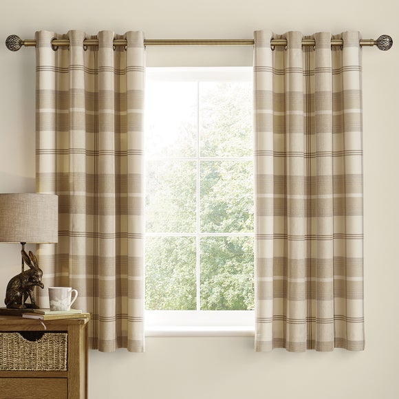 Carousel navigation image position 5 of 10