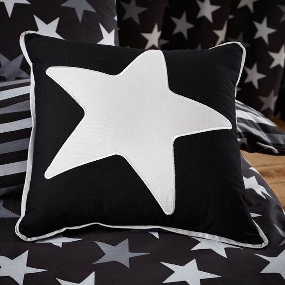 black star cushion