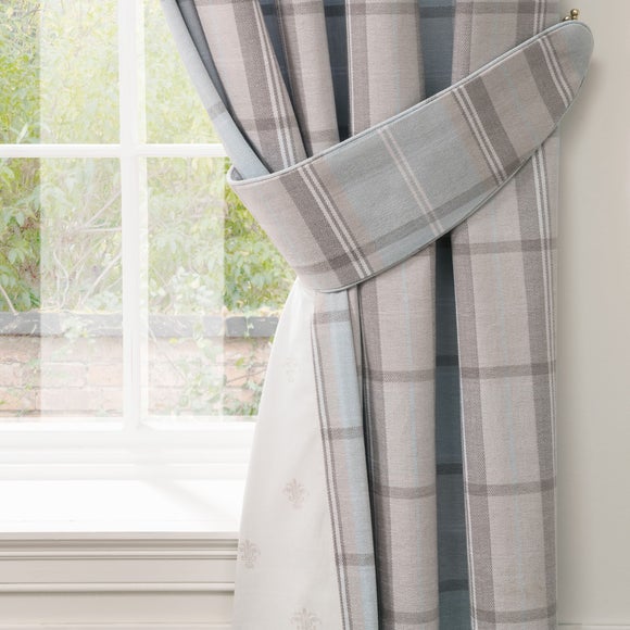  Dunelm