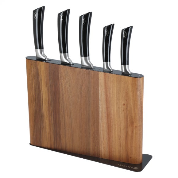 Carousel navigation image position 4 of 7