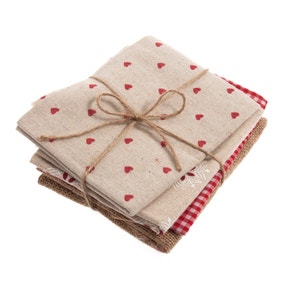 Pack of 4 Red Fat Quarters
