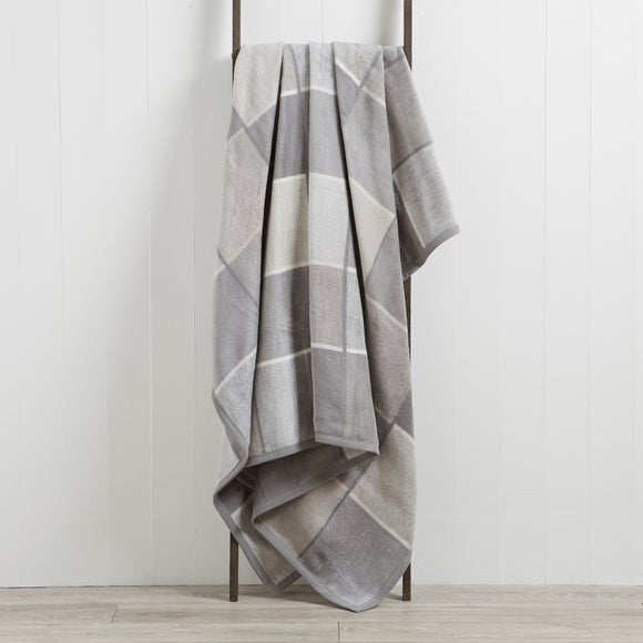 Thermosoft Checked 150cm x 200cm Blanket Dunelm