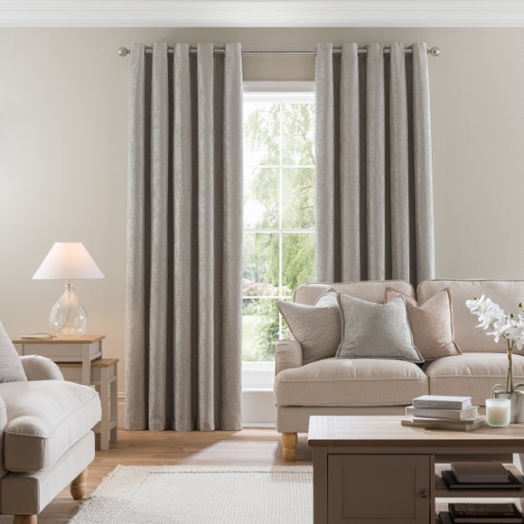 Carousel navigation image position 2 of 9