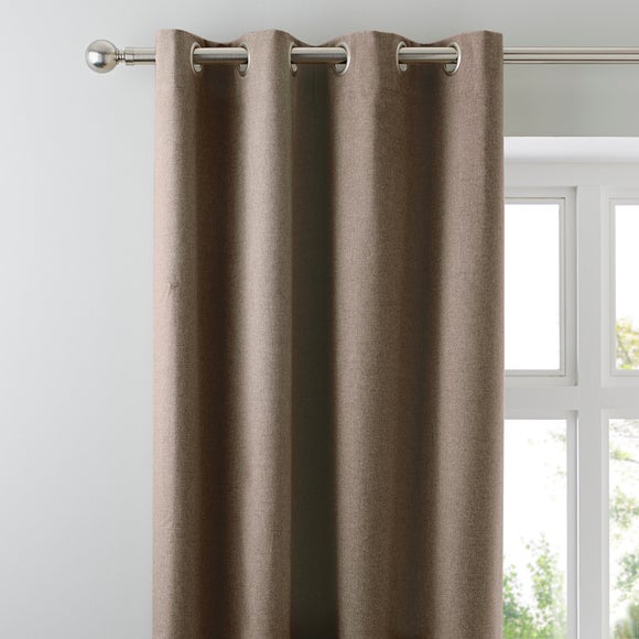 eyelet curtains meaning