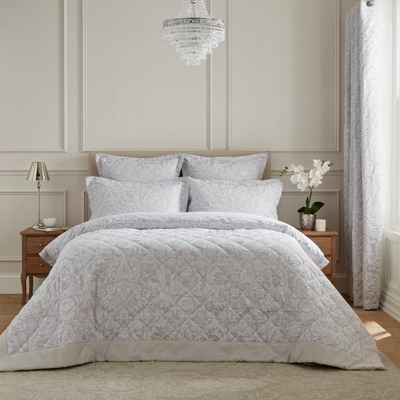 Carousel navigation image position 4 of 5