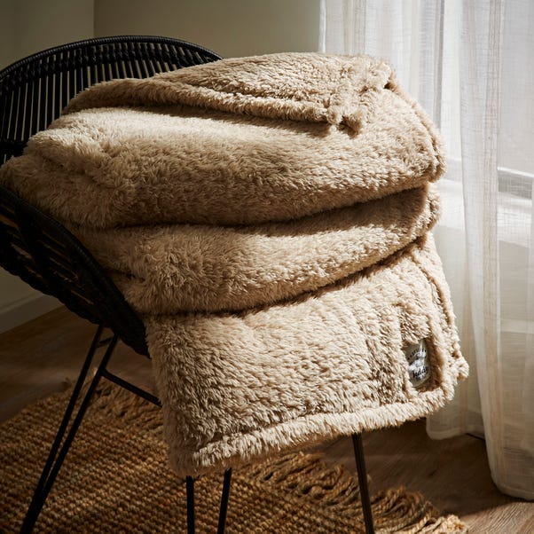 Teddy Bear Throw | Dunelm
