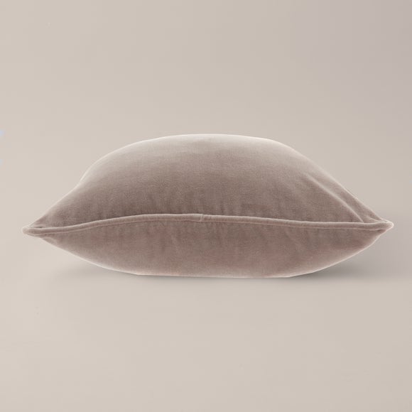 Carousel navigation image position 3 of 4