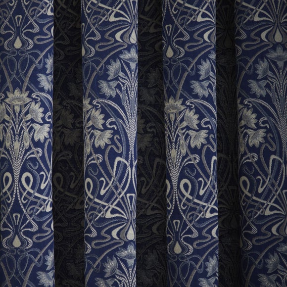 Carousel navigation image position 3 of 9