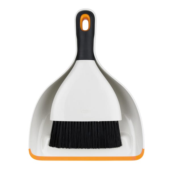 OXO Saffron Dustpan and Brush Set Orange