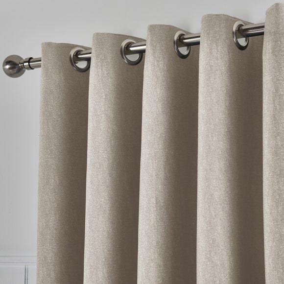 Blackout eyelet outlet curtains