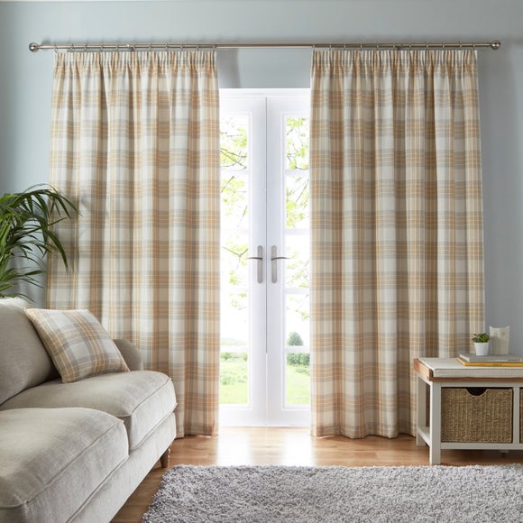  Dunelm