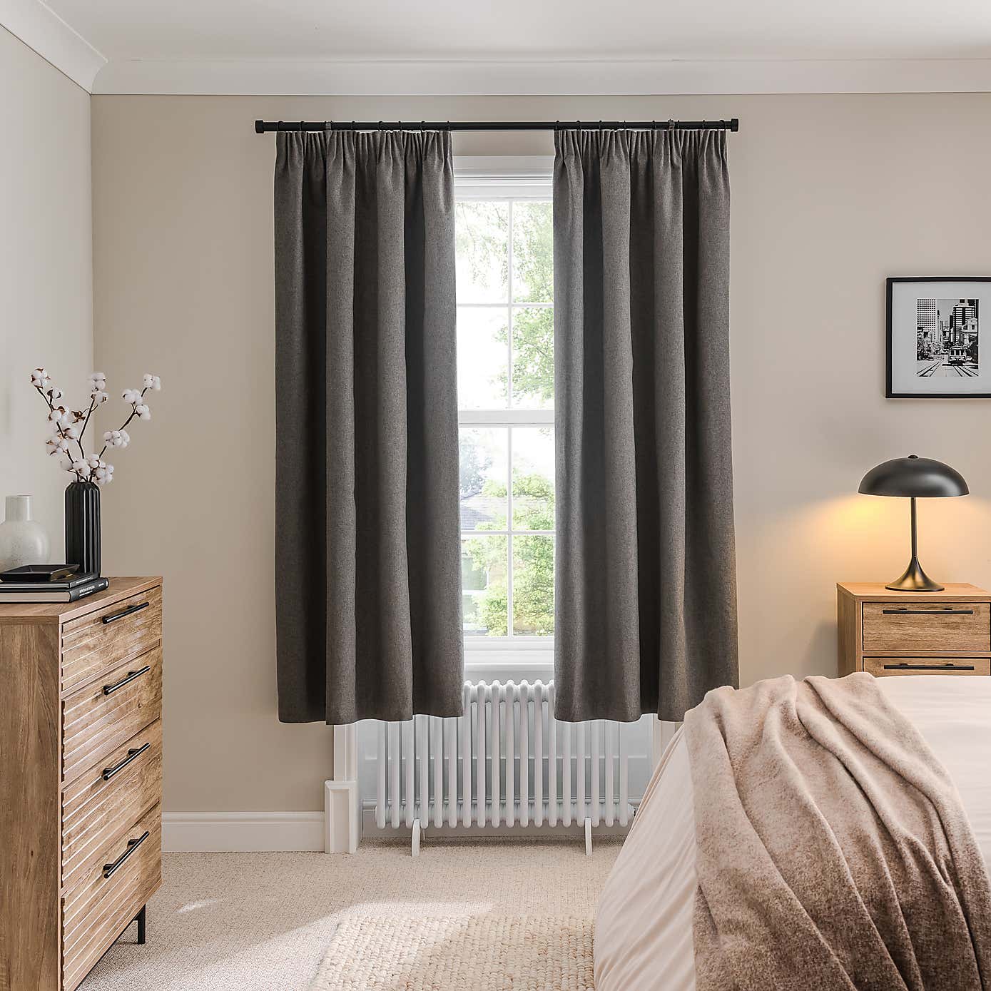 Carousel zoom image position 4 of 9