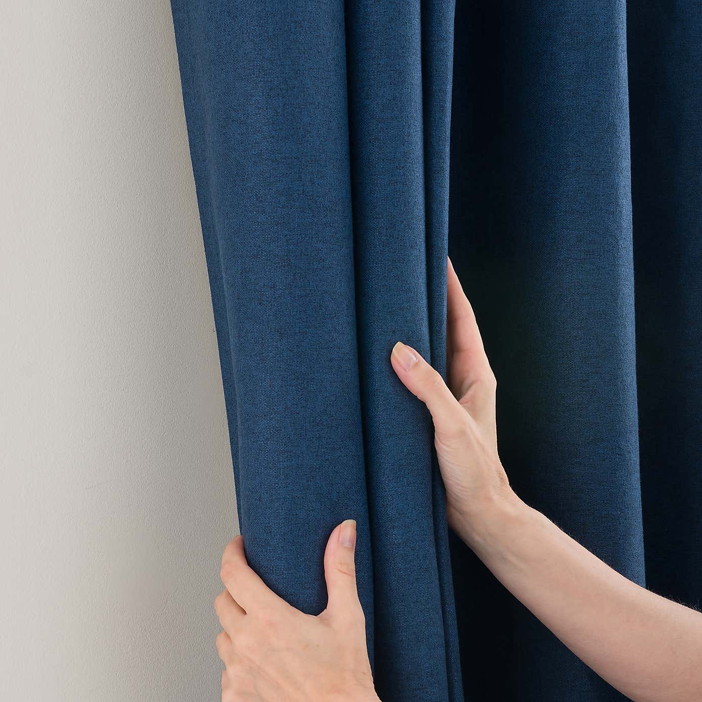 Carousel zoom image position 5 of 9