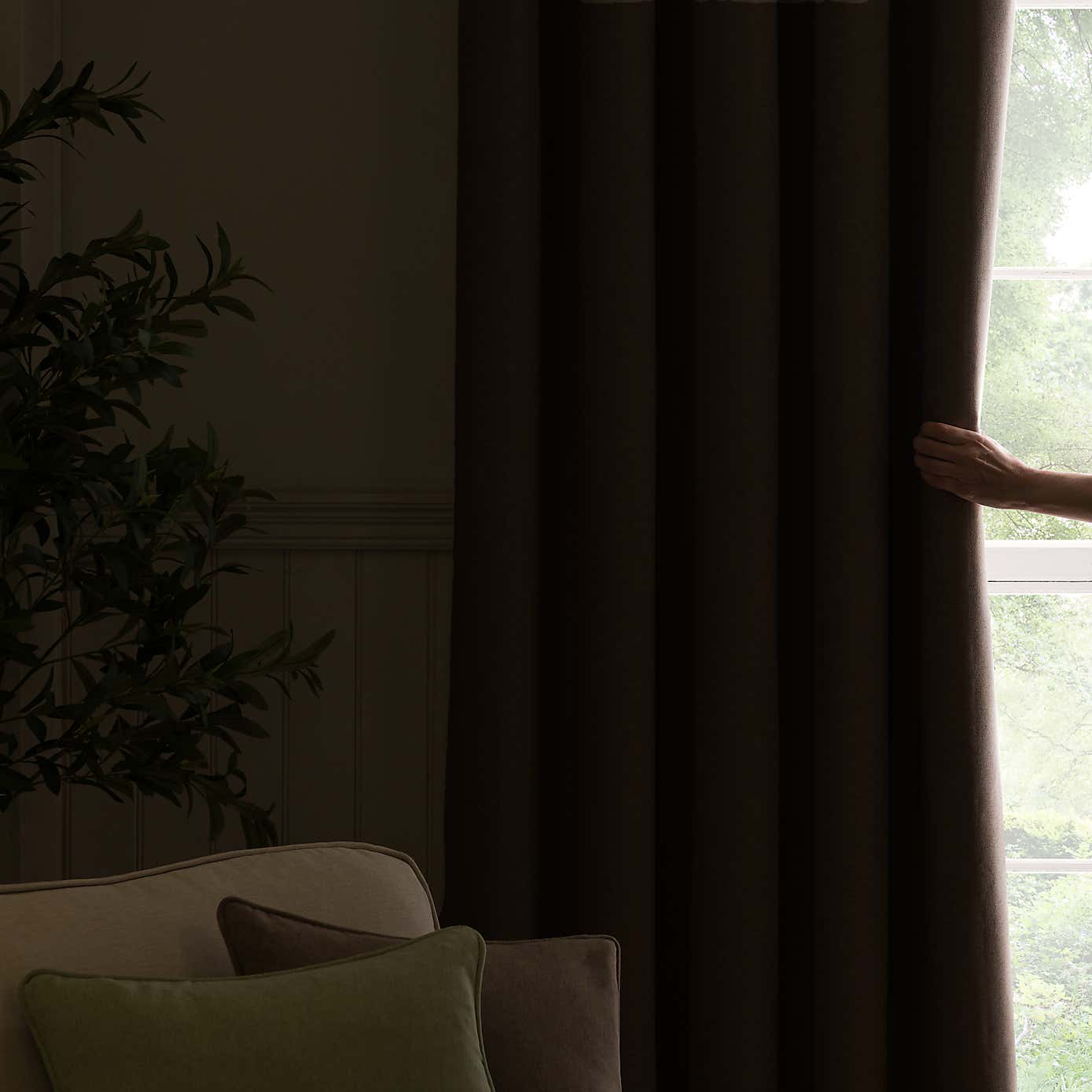 Carousel zoom image position 6 of 9