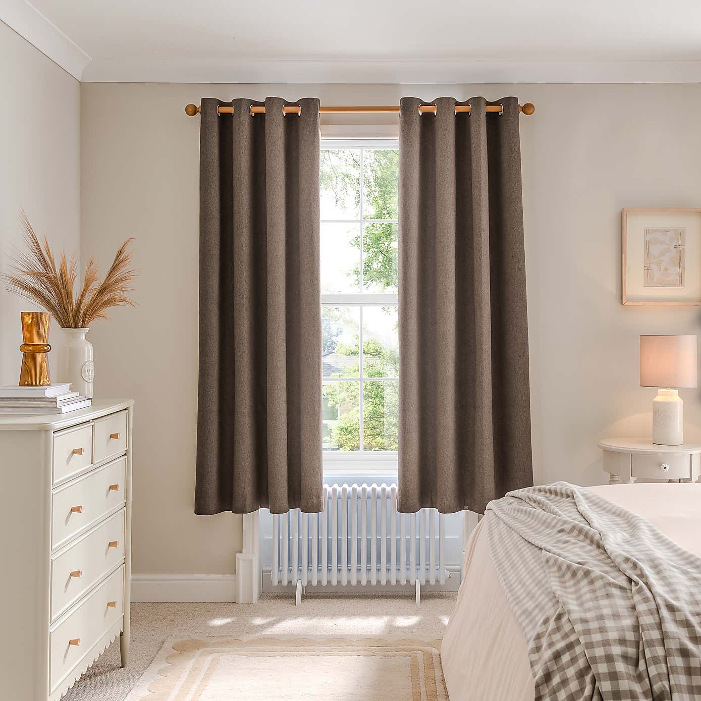 Carousel zoom image position 4 of 9