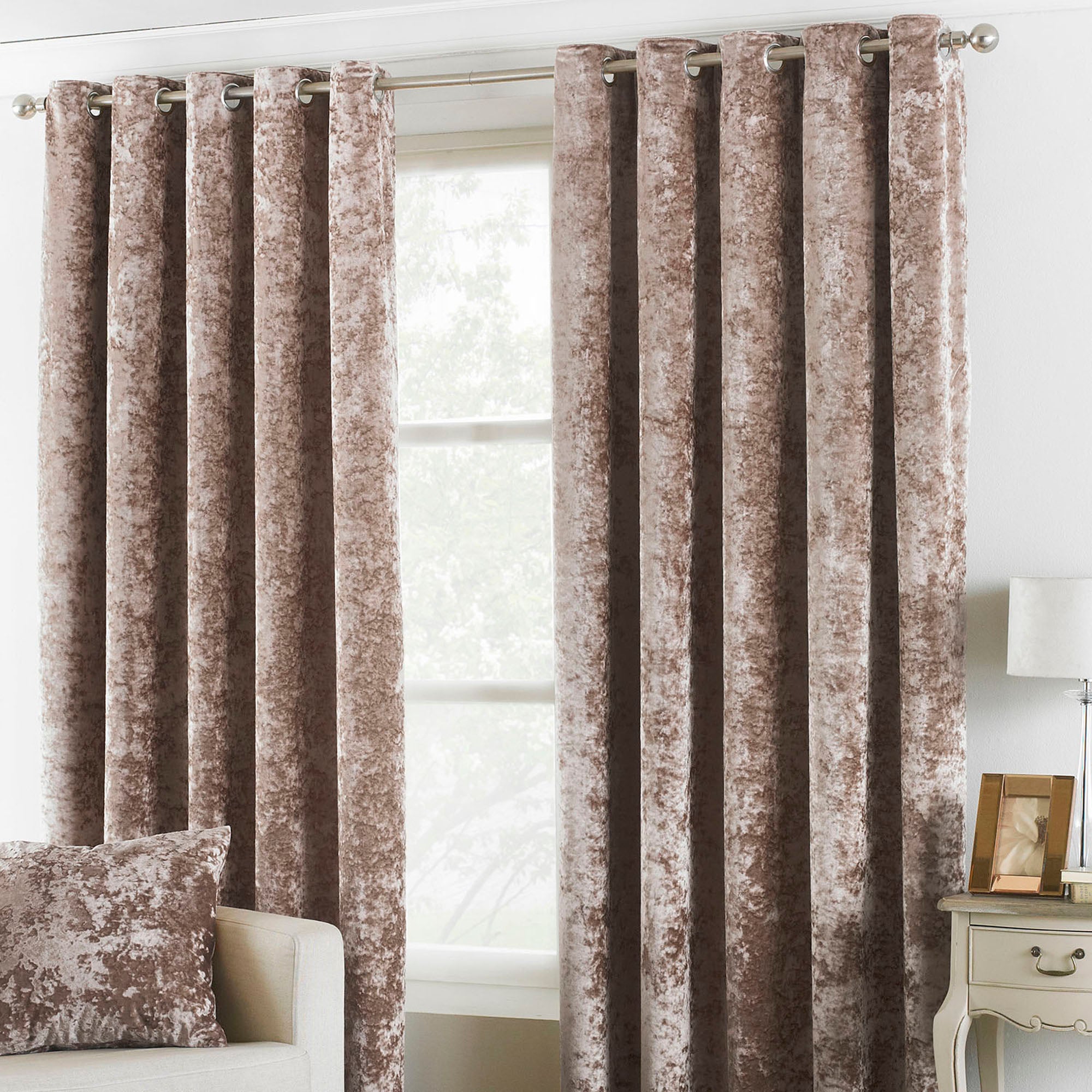 Verona Oyster Velvet Eyelet Curtain Oyster Cream