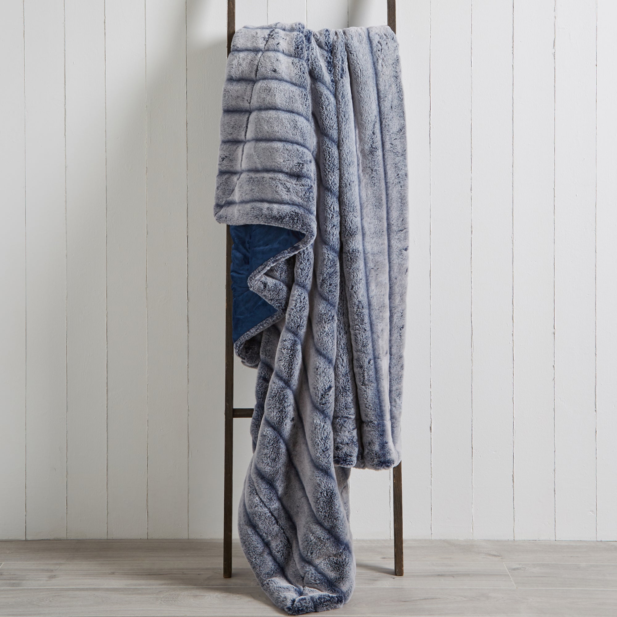 Throws & Blankets | Dunelm | Page 2