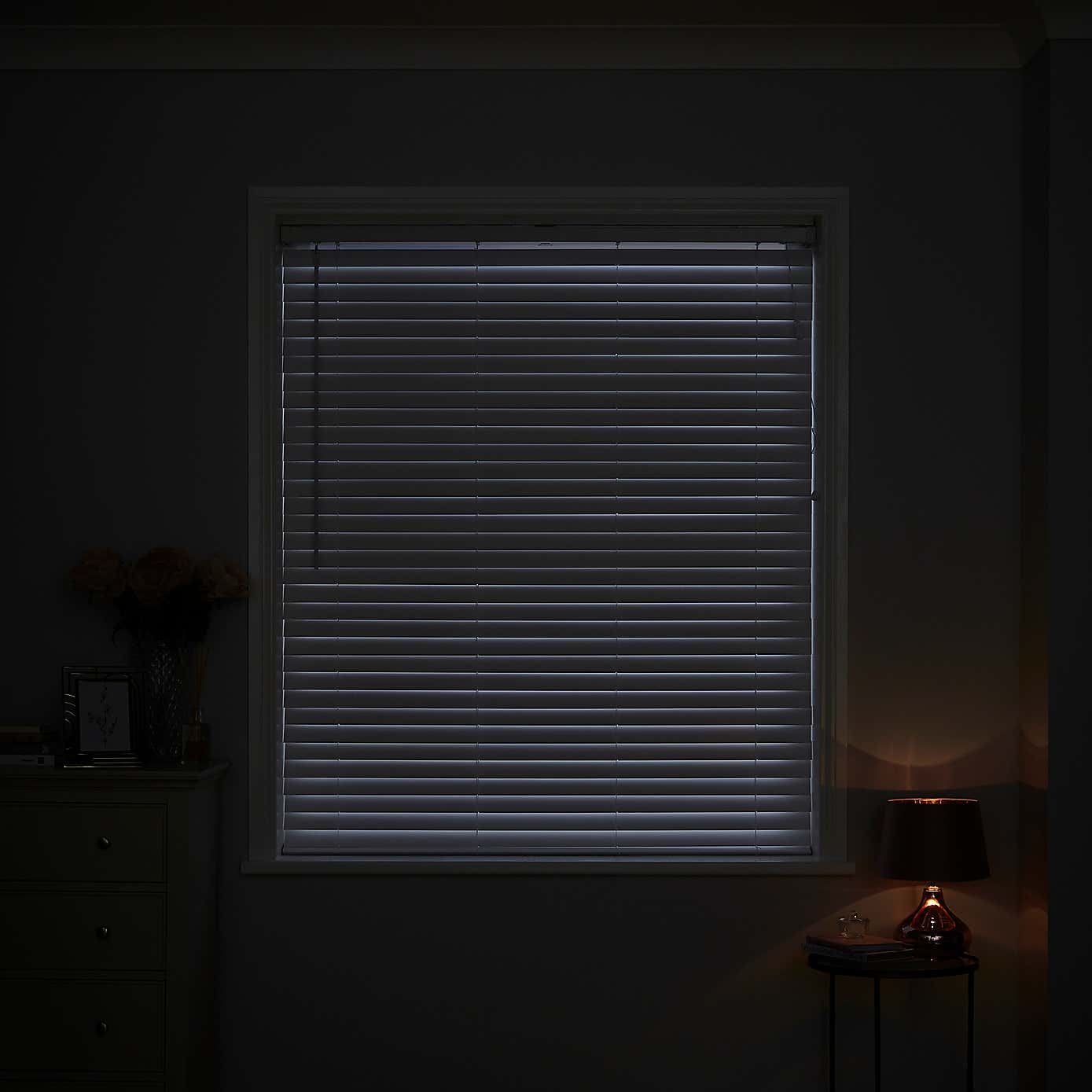 Carousel zoom image position 3 of 8