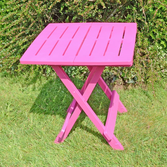 Dunelm shop picnic table