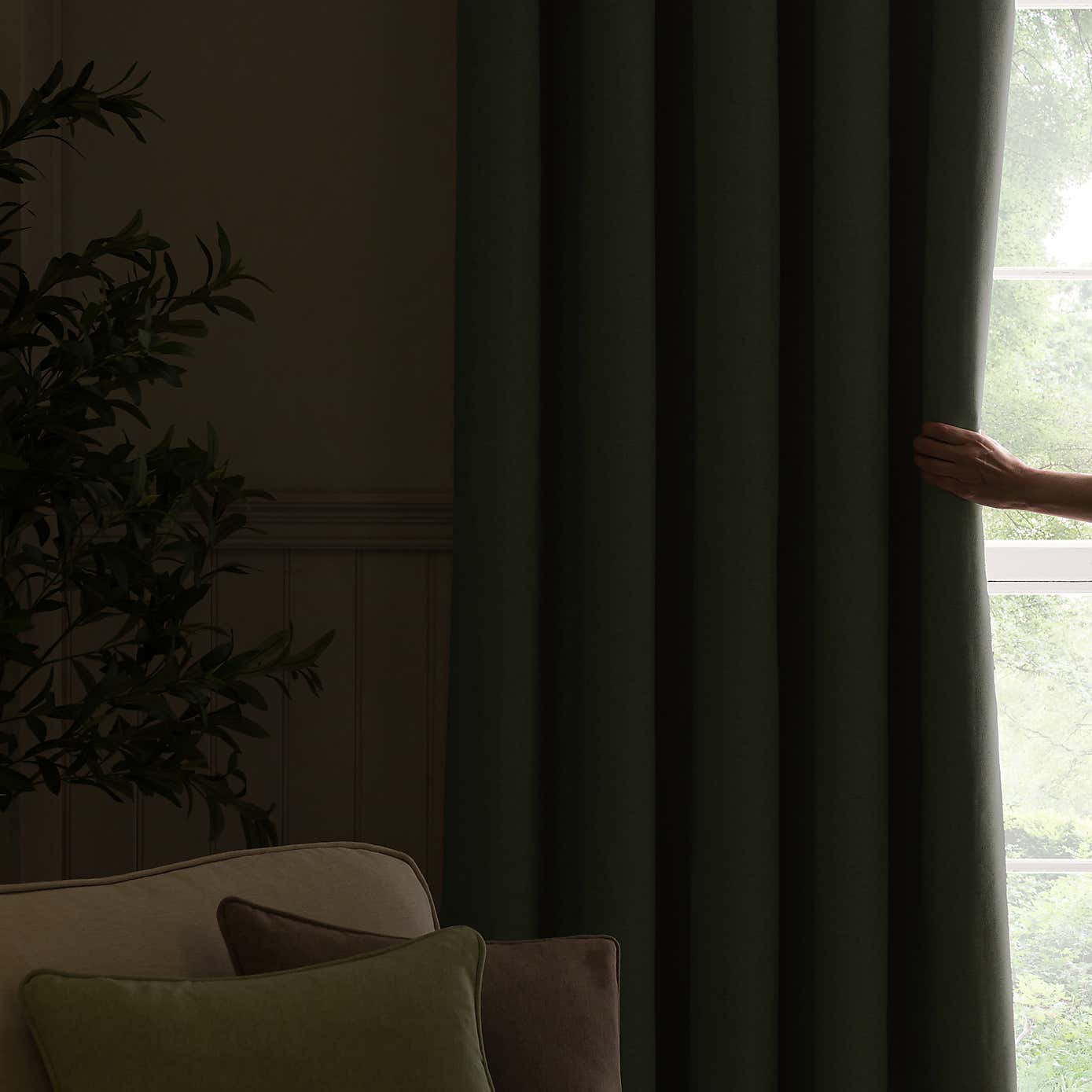 Carousel zoom image position 6 of 9