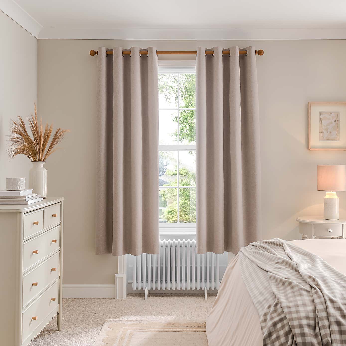 Carousel zoom image position 4 of 9