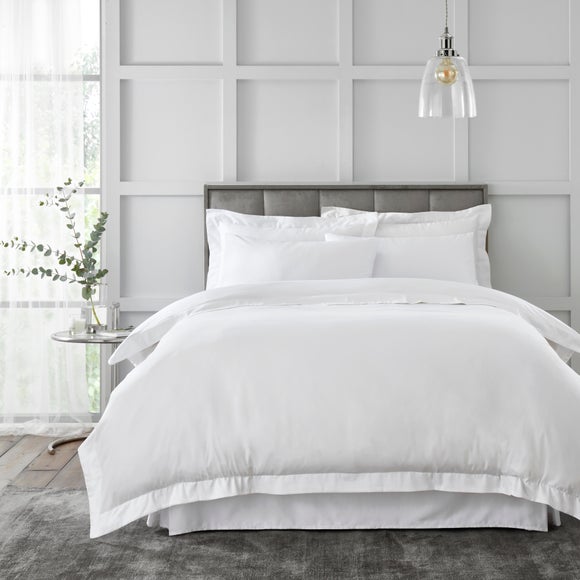 White deals linen comforter