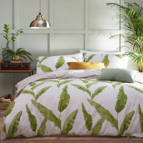 Furn. Plantain Leaf Green Reversible Duvet Cover and Pillowcase Set