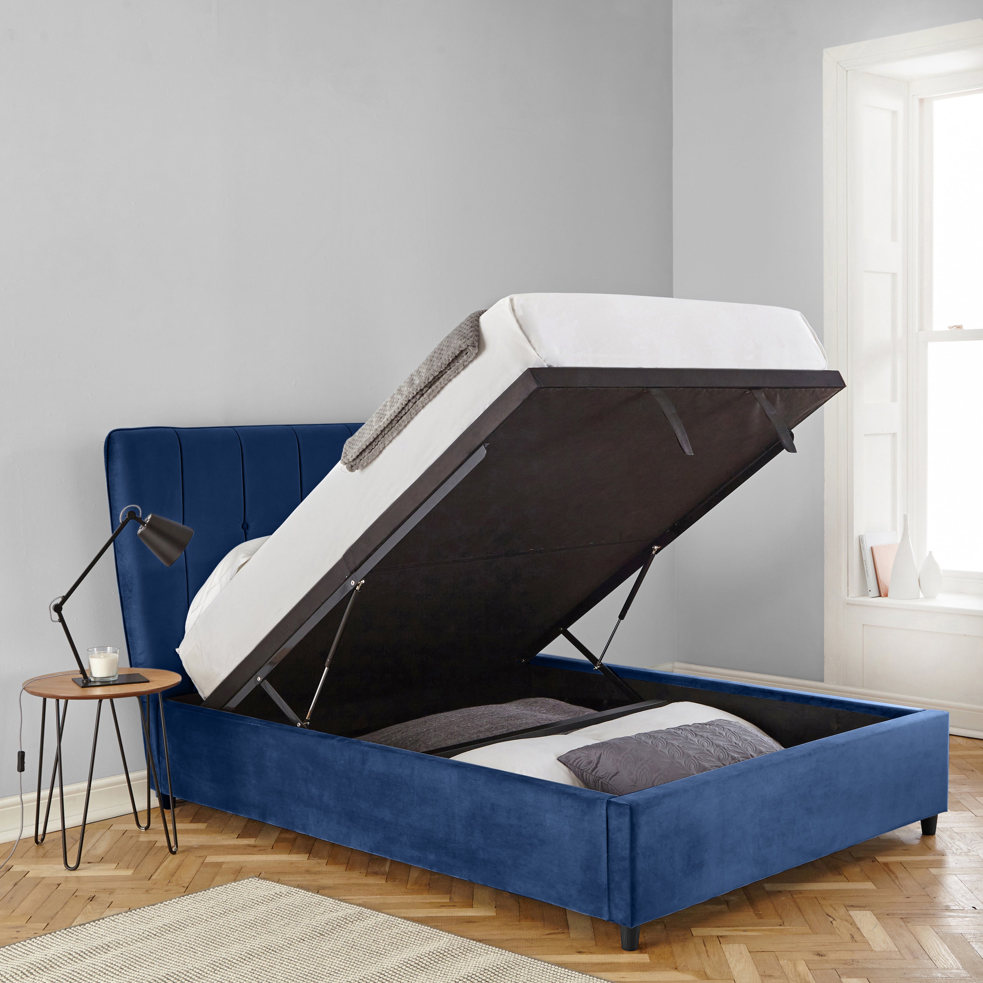 Isla Grande Ottoman Bed Blue